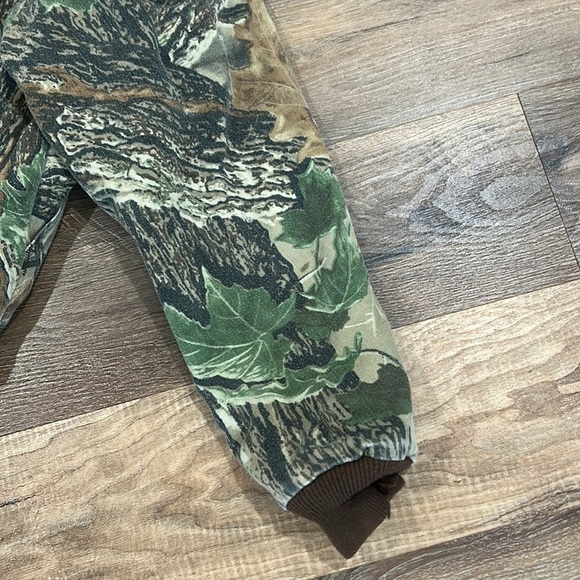 Cabelas vintage style realtree camo jacket boys w/ hood, quilted lining pockets - Picture 4 of 13